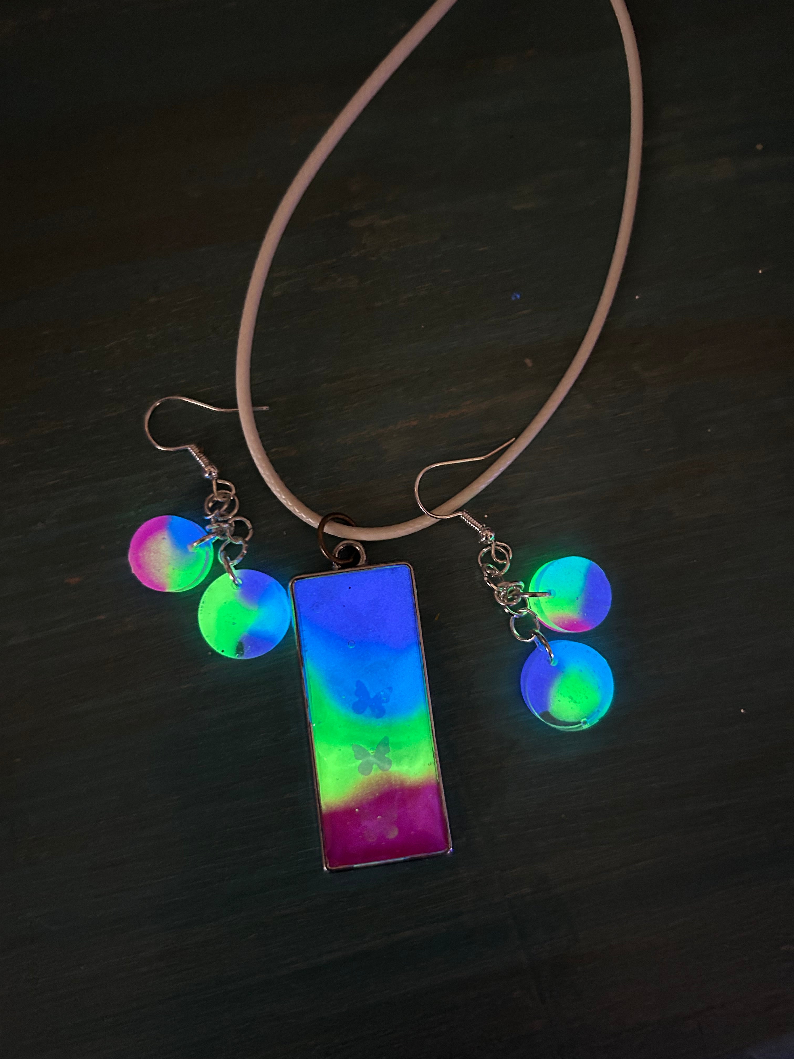 GLOW in the dark- Aurora Wings Glow Set