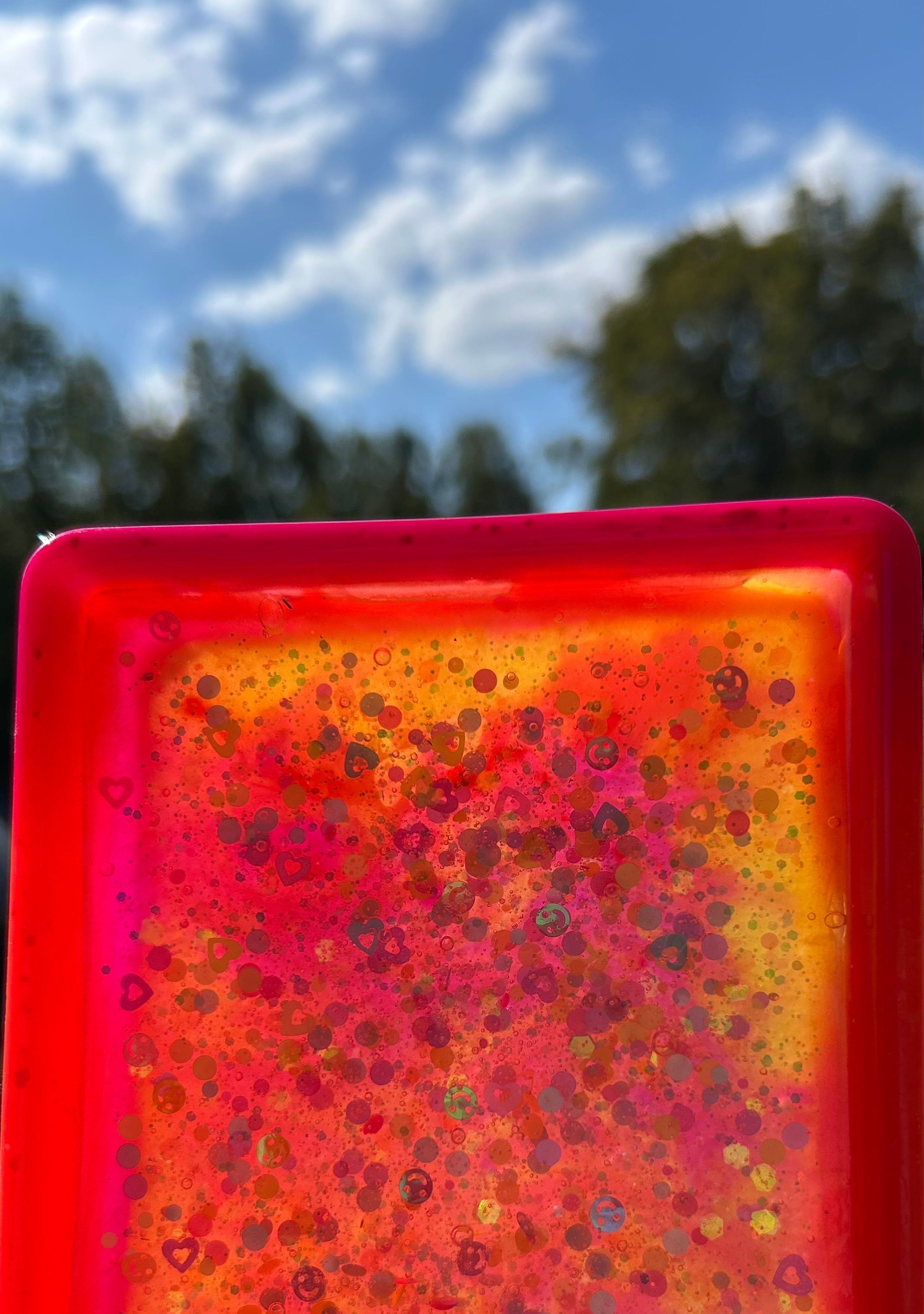 Glow in the dark- It’s groovy Sunshine Spark Tray