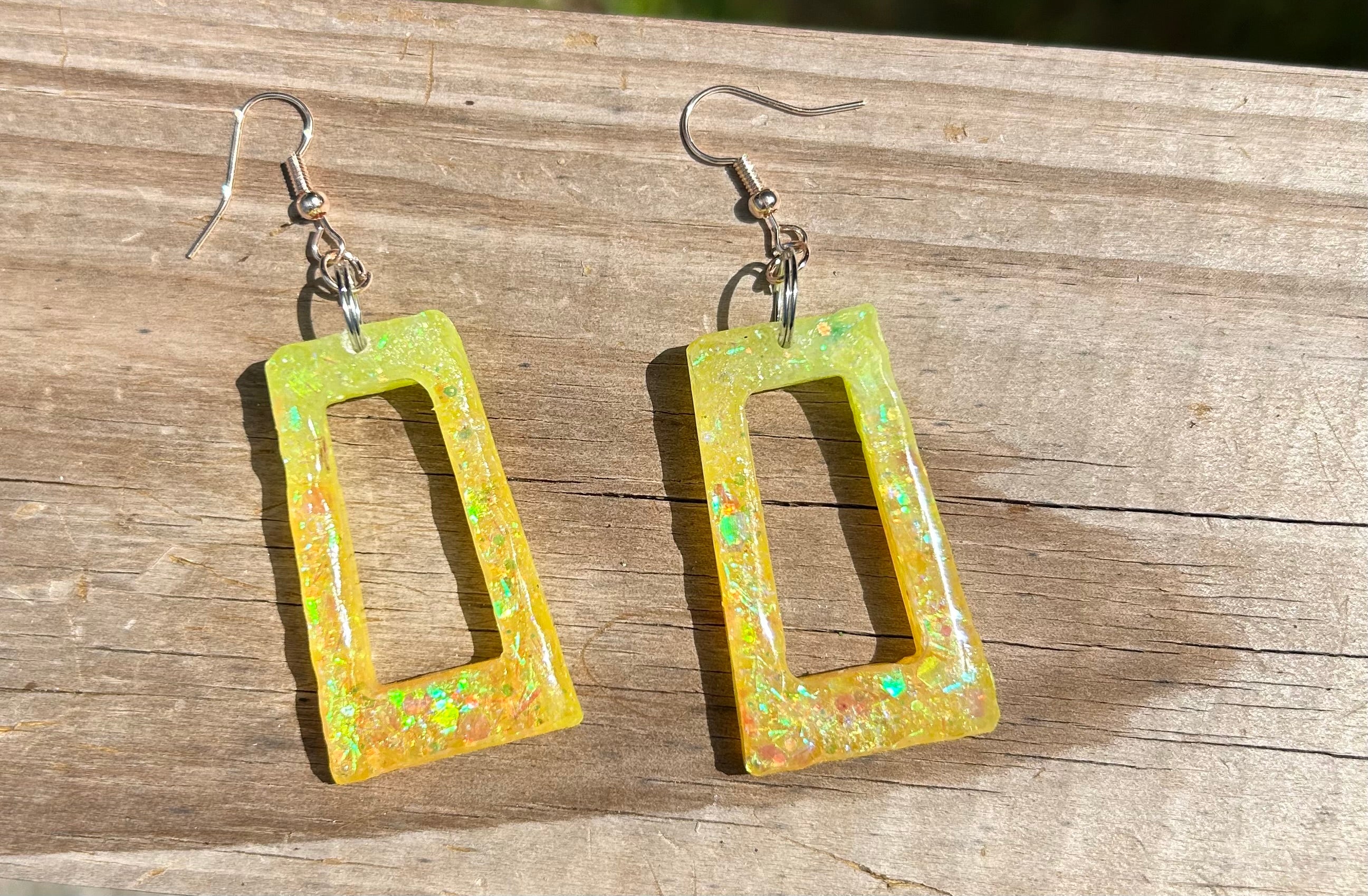 Glow in the dark- cirtus starlight earrings