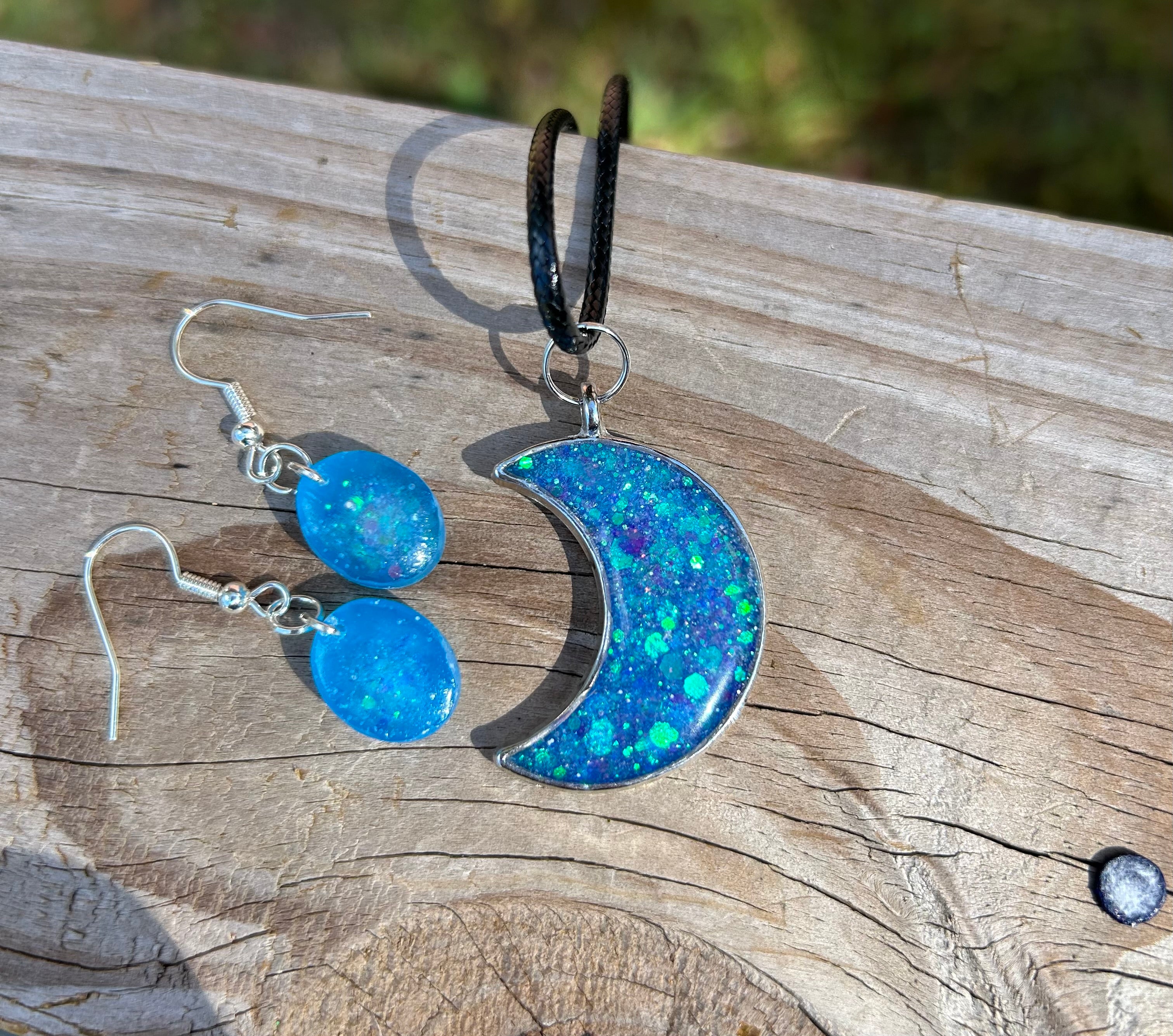 GLOW in the dark- blue moon set