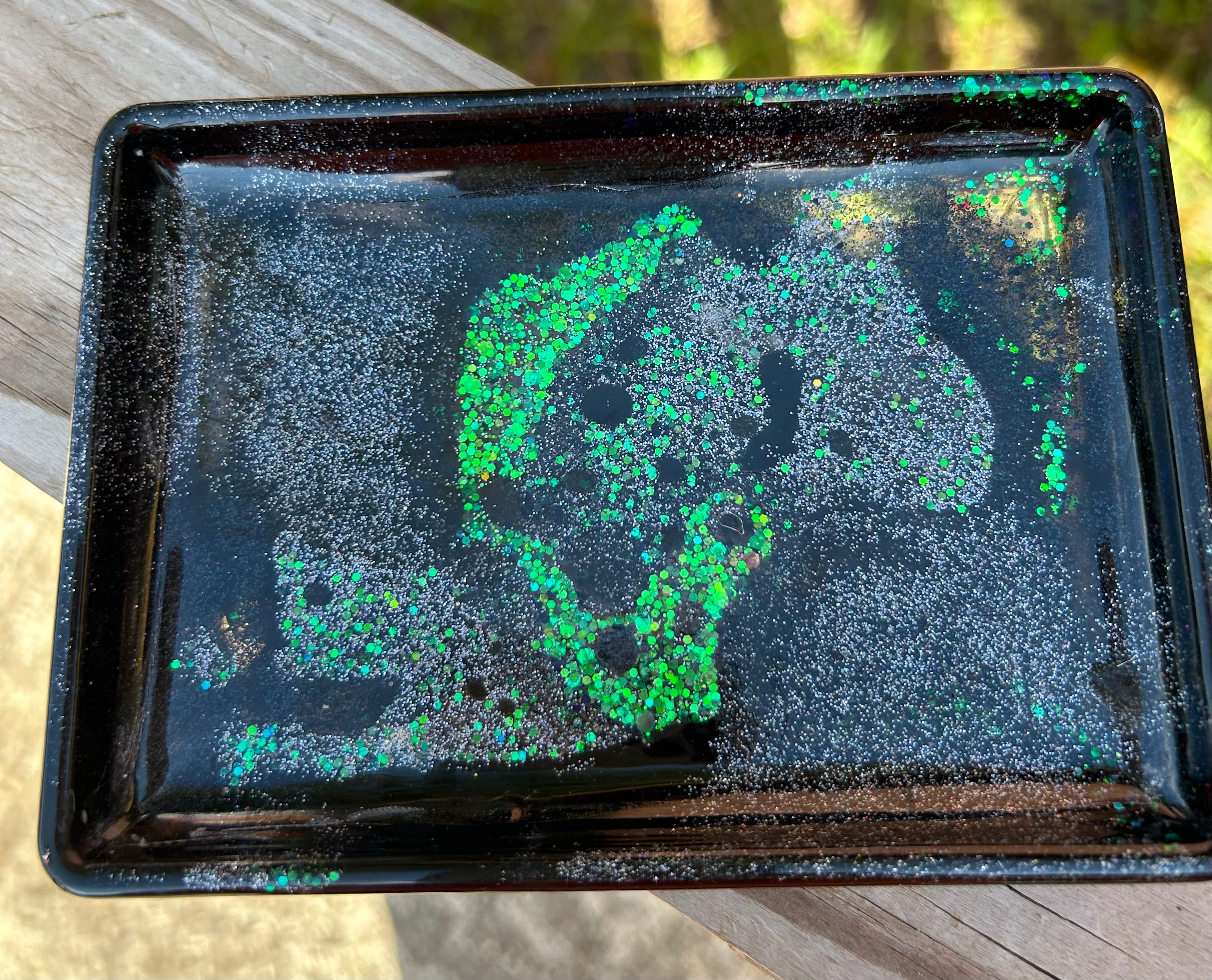 Geode-ish or night galaxy trinkets tray