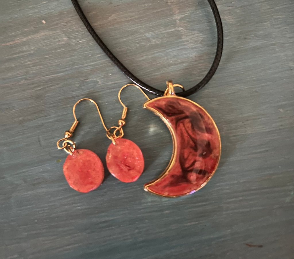 Crimson Moon Glow Set