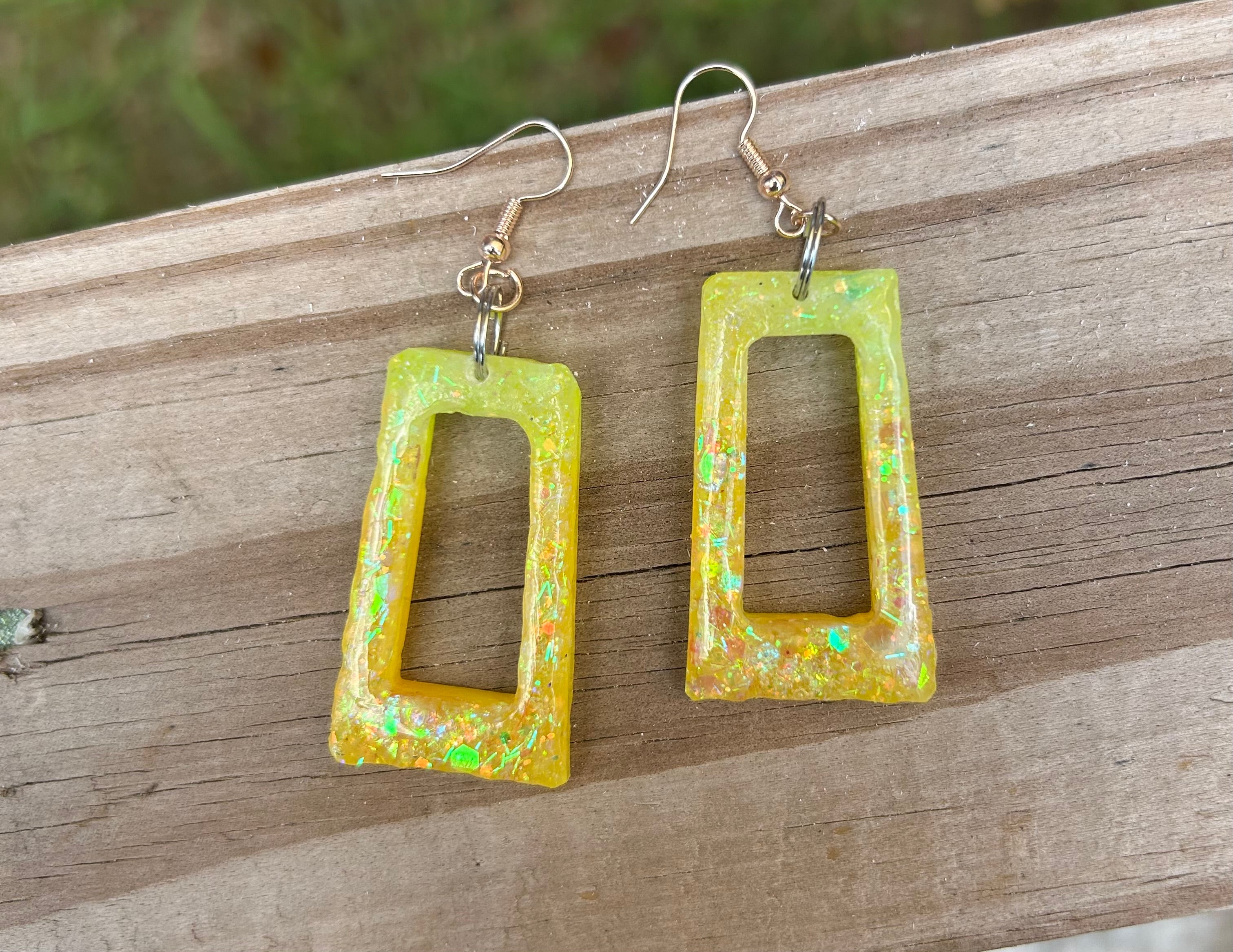 Glow in the dark- cirtus starlight earrings