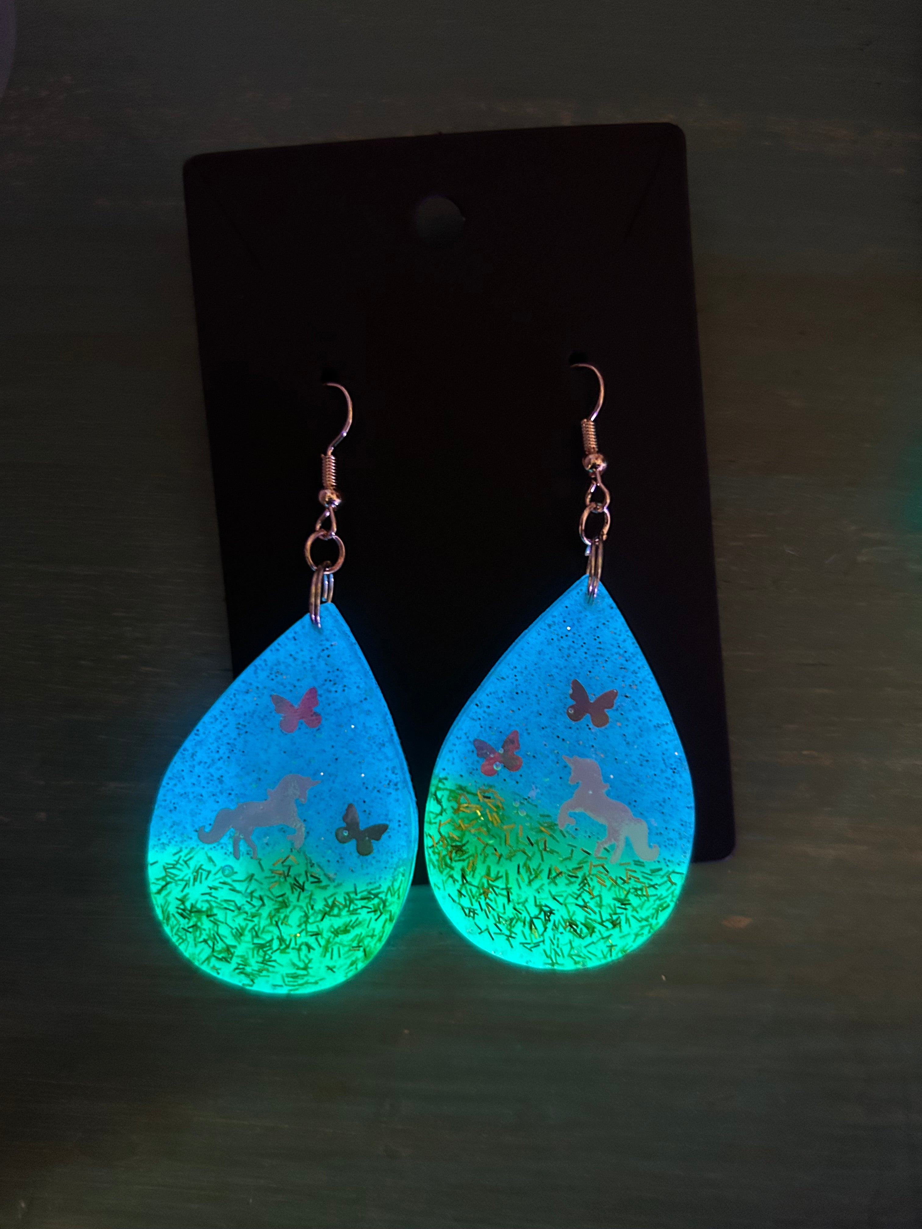 Glow in the dark- fairytale glow earrings
