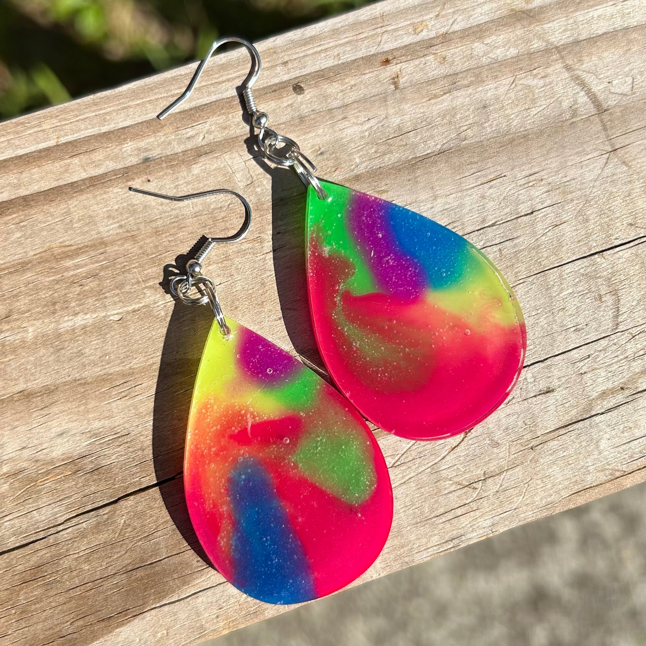 Glow in the dark-Neon Dreams Glow Earrings