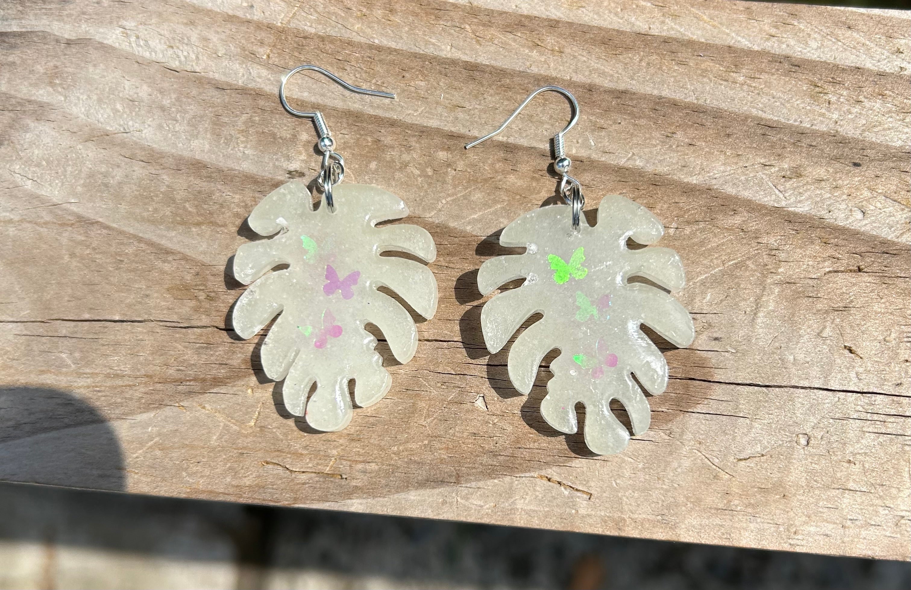 Glow in the dark-Hidden butterfly earrings