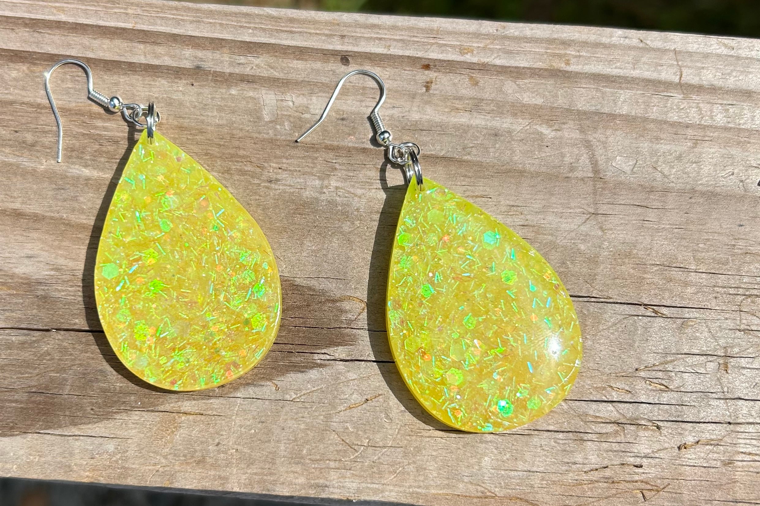 Glow in the dark- lemon drop glow earrings